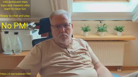 Snapshot of subbear1968 chatting on June 2026 03:12:01 PM subbear1968 online show from June 2026 03:12:01 PM