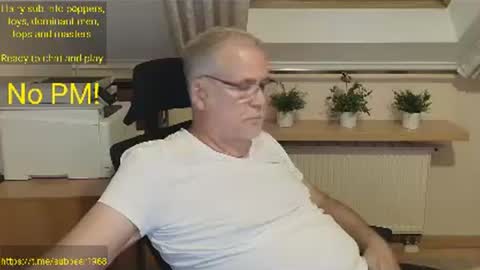 Snapshot of subbear1968 chatting on June 2026 08:33:01 PM subbear1968 online show from June 2026 08:33:01 PM