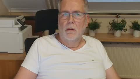 Snapshot of subbear1968 chatting on July 2026 07:54:01 PM subbear1968 online show from July 2026 07:54:01 PM