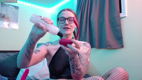 Snapshot of subbypunkruby77 chatting on February 2025 05:57:02 AM SubbyPunkRuby online show from February 2025 05:57:02 AM