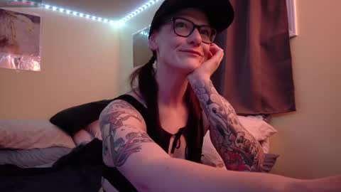 Snapshot of subbypunkruby77 chatting on February 2025 02:39:02 AM SubbyPunkRuby online show from February 2025 02:39:02 AM