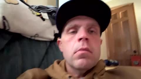 Snapshot of submissivebrett373 chatting on October 2025 08:22:02 PM submissivebrett373 online show from October 2025 08:22:02 PM