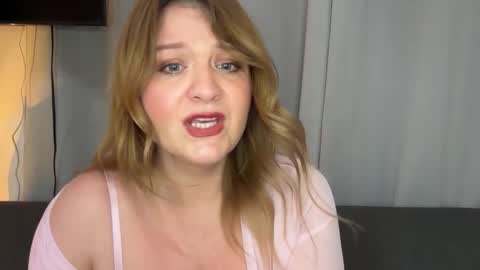 Scarlet online show from May 2026 11:23:04 PM