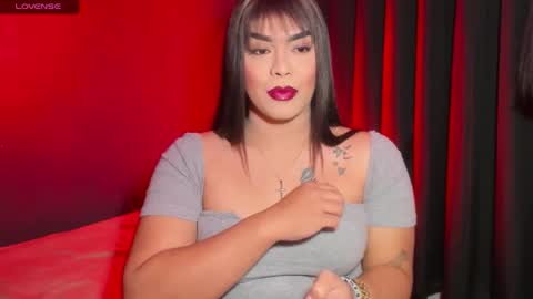 Snapshot of suckablecockoffreya chatting on November 2025 08:07:01 PM JADE ELYSE online show from November 2025 08:07:01 PM