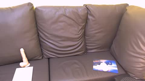 Snapshot of suckablemistress4u chatting on January 2025 04:18:01 PM SELF SUCKER ALICIA online show from January 2025 04:18:01 PM