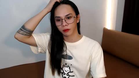 Snapshot of suckablemistress4u chatting on November 2025 05:09:02 AM SELF SUCKER ALICIA online show from November 2025 05:09:02 AM