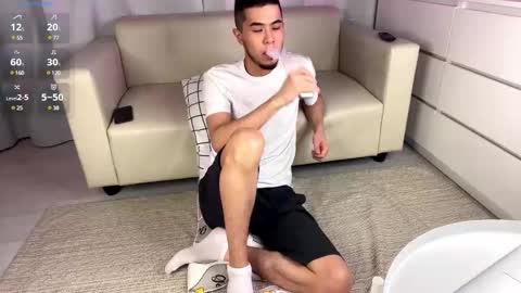 Emmy online show from December 2024 12:44:02 PM