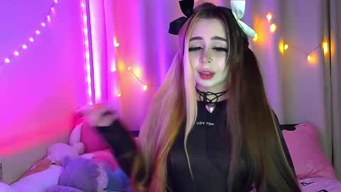 Sue online show from February 2025 10:43:01 PM