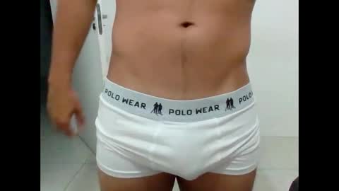 Snapshot of suetsemsay chatting on January 2025 03:22:01 AM suetsemsay online show from January 2025 03:22:01 AM