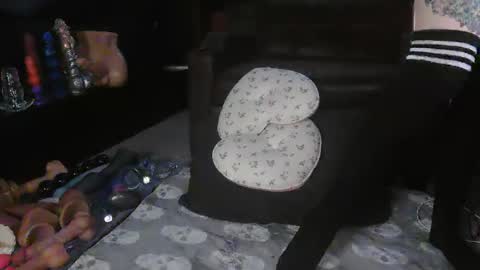 Suga cookie online show from December 2025 06:23:01 PM