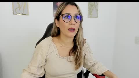 Snapshot of sugar_milff chatting on March 2025 01:56:02 PM sugar_milff online show from March 2025 01:56:02 PM