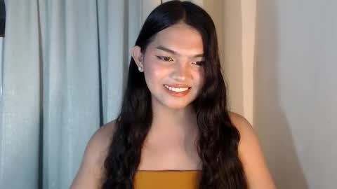 Snapshot of sugar_n_spicex chatting on January 2026 03:28:01 PM trisha online show from January 2026 03:28:01 PM