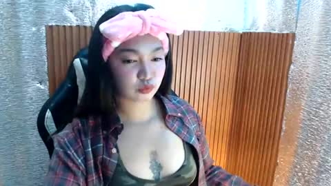 Snapshot of sugarcaramel chatting on January 2025 06:20:02 PM Sugar online show from January 2025 06:20:02 PM