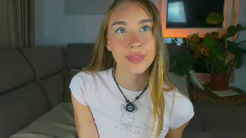 Snapshot of sugarskye chatting on August 2026 08:30:01 PM sugarskye online show from August 2026 08:30:01 PM