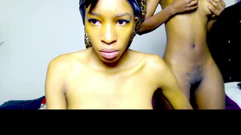 lisa and lina online show from April 2026 09:24:02 AM