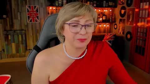 Vivien online show from March 2025 07:20:02 PM