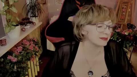 Vivien online show from July 2026 02:46:02 PM