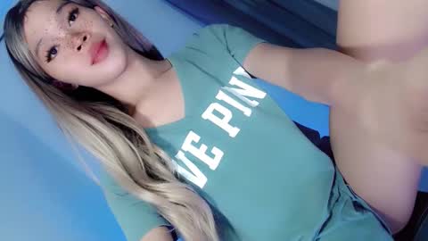 LoveSugar online show from November 2025 09:47:01 PM