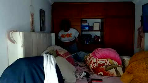Snapshot of suggarbaby1 chatting on June 2026 04:32:02 AM Cami Back in 2 hours online show from June 2026 04:32:02 AM