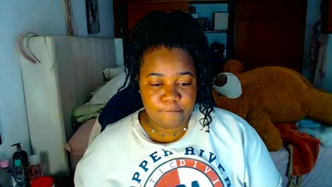 Snapshot of suggarbaby1 chatting on June 2026 05:20:02 AM Cami Back in 2 hours online show from June 2026 05:20:02 AM