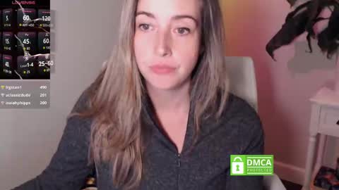 Snapshot of suggestivebehavior chatting on October 2025 12:44:02 AM Mia online show from October 2025 12:44:02 AM