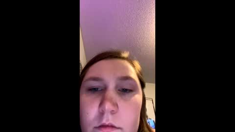 Snapshot of sum645700 chatting on February 2025 03:42:01 AM sum - maybe online show from February 2025 03:42:01 AM