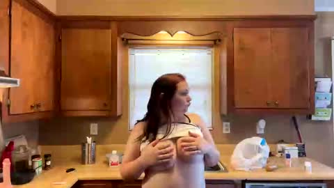 Snapshot of sum645700 chatting on September 2025 09:07:02 PM sum - maybe online show from September 2025 09:07:02 PM