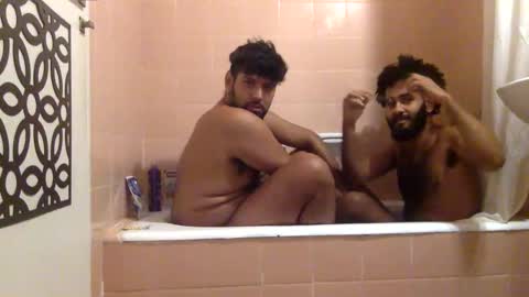 Snapshot of sumjang chatting on January 2025 03:40:02 AM Sumjang and Luksmen online show from January 2025 03:40:02 AM