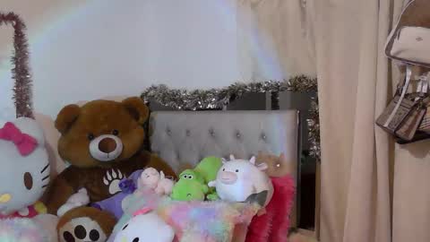 summer 09 online show from February 2026 02:40:02 AM