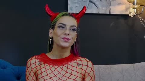 Snapshot of summer_quinn_ chatting on January 2025 12:17:01 PM Deea online show from January 2025 12:17:01 PM