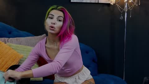 Snapshot of summer_quinn_ chatting on January 2025 05:56:01 AM Deea online show from January 2025 05:56:01 AM