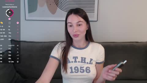 Snapshot of summer_time13 chatting on April 2026 09:04:01 AM Liby online show from April 2026 09:04:01 AM