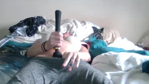 Snapshot of summerainzpuddles chatting on December 2024 08:54:02 PM Summer Rainz online show from December 2024 08:54:02 PM