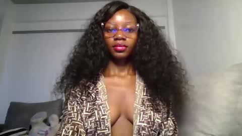 Snapshot of summerbuddy chatting on February 2026 05:11:02 AM summerbuddy online show from February 2026 05:11:02 AM