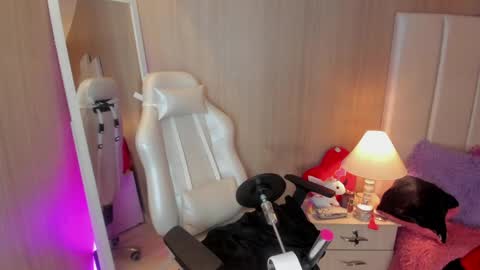       -  - online show from May 2026 09:09:02 PM