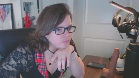 Summer The Small online show from February 2025 04:14:01 PM