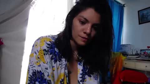 moon1 online show from September 2025 05:25:02 PM