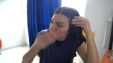 moon1 online show from February 2026 02:48:02 PM