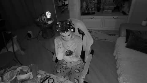 Miss Nelly online show from February 2025 09:59:02 PM