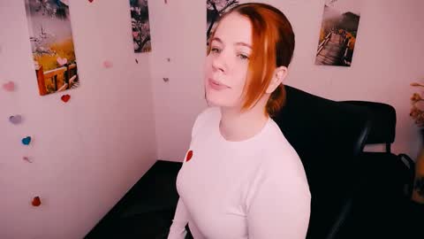 Snapshot of sun_lovely chatting on November 2025 06:01:02 PM Alexi online show from November 2025 06:01:02 PM