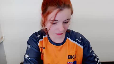 Snapshot of sun_lovely chatting on November 2025 09:25:02 PM Alexi online show from November 2025 09:25:02 PM