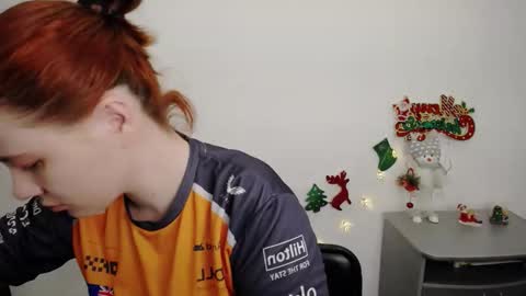 Snapshot of sun_lovely chatting on December 2025 02:02:02 PM Alexi online show from December 2025 02:02:02 PM