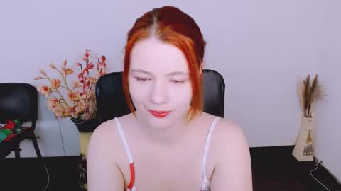 Snapshot of sun_lovely chatting on December 2025 02:14:02 PM Alexi online show from December 2025 02:14:02 PM