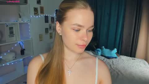 Snapshot of sunday_morn1ng chatting on June 2026 07:13:01 AM Jenny online show from June 2026 07:13:01 AM
