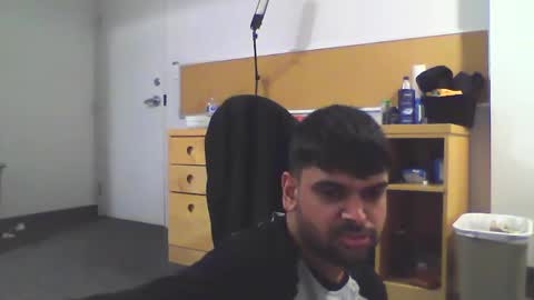 Snapshot of sundoog chatting on February 2025 02:01:01 AM Sundoog online show from February 2025 02:01:01 AM