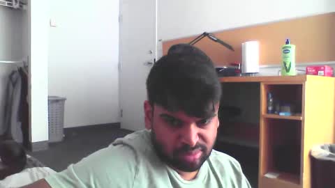 Snapshot of sundoog chatting on September 2025 04:19:01 PM Sundoog online show from September 2025 04:19:01 PM