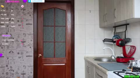 Tina. Im topless model  online show from December 2024 08:51:01 AM