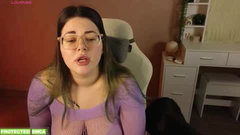 Snapshot of sunflower0907 chatting on January 2026 08:40:01 AM Tina. Im topless model online show from January 2026 08:40:01 AM