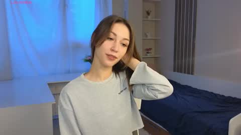 Snapshot of sunnblissett chatting on October 2025 03:29:02 AM Kate online show from October 2025 03:29:02 AM