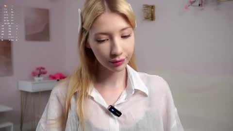 Lily online show from March 2026 02:31:01 PM